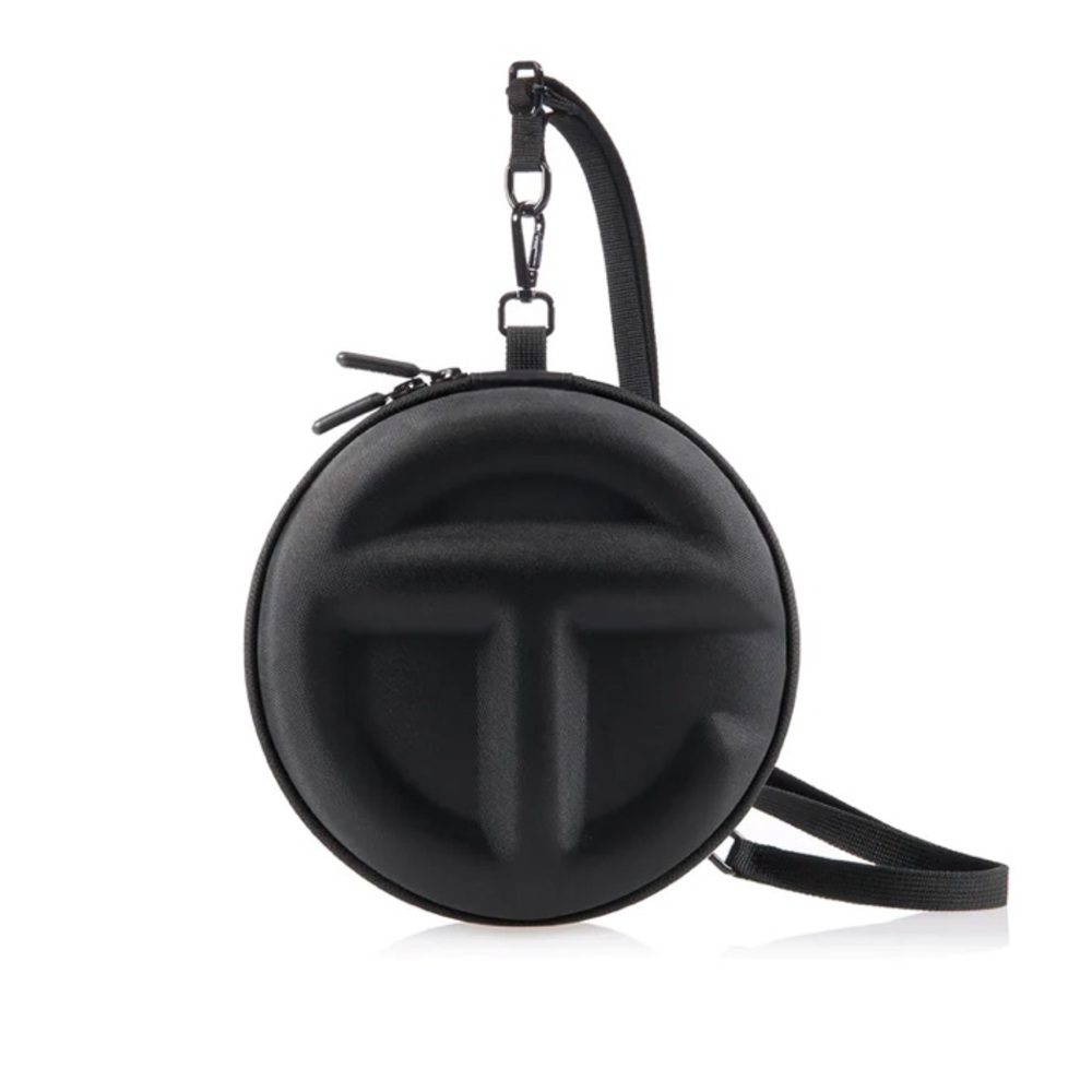 BNWT Large Telfar Pill
